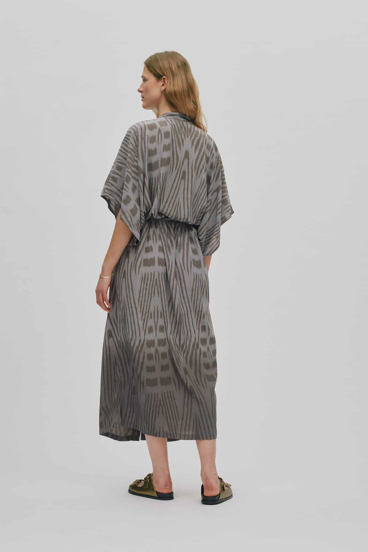RabensSaloner_Alesandra_Ikat_Kimono_66