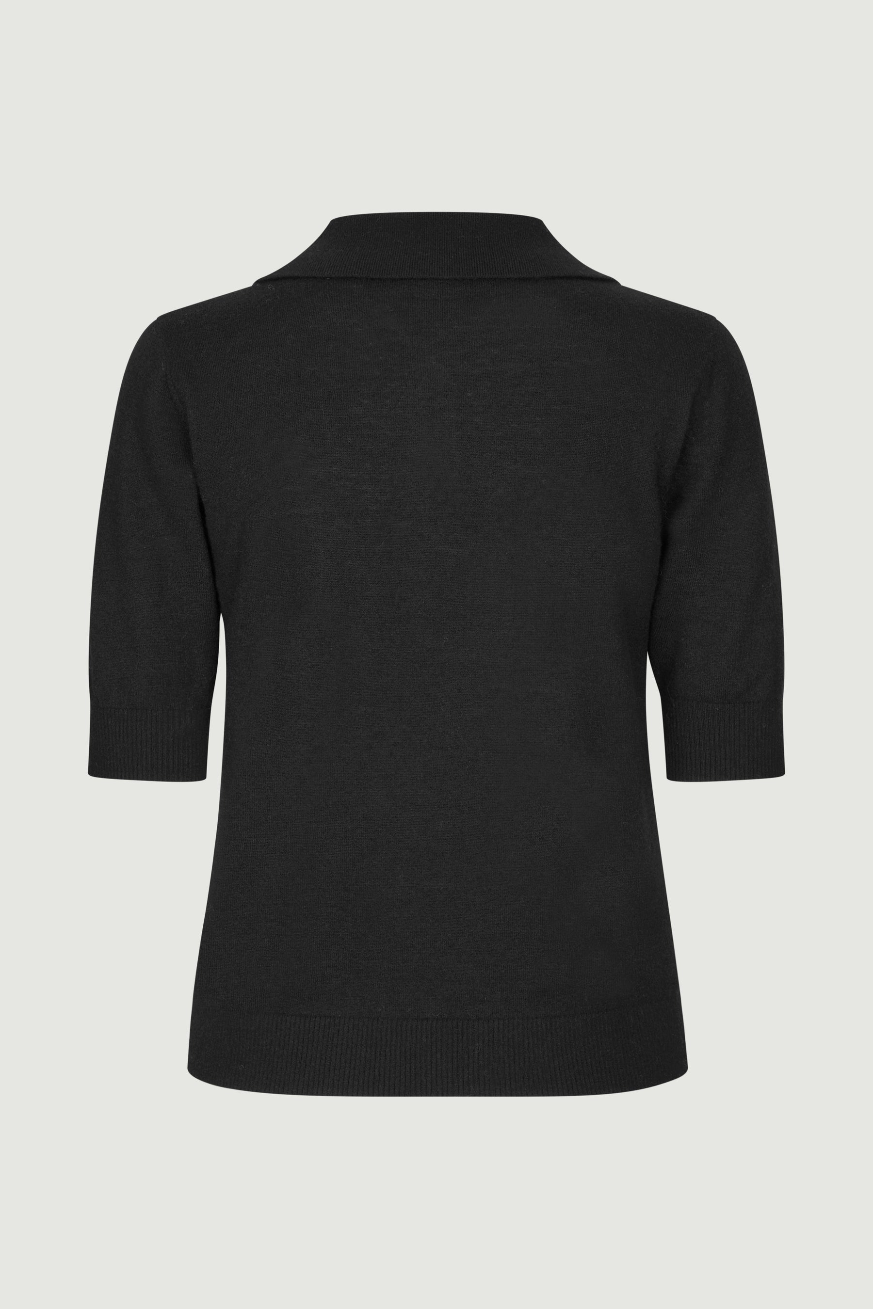 SixAmes_RIBENA-SWEATER_Black_8