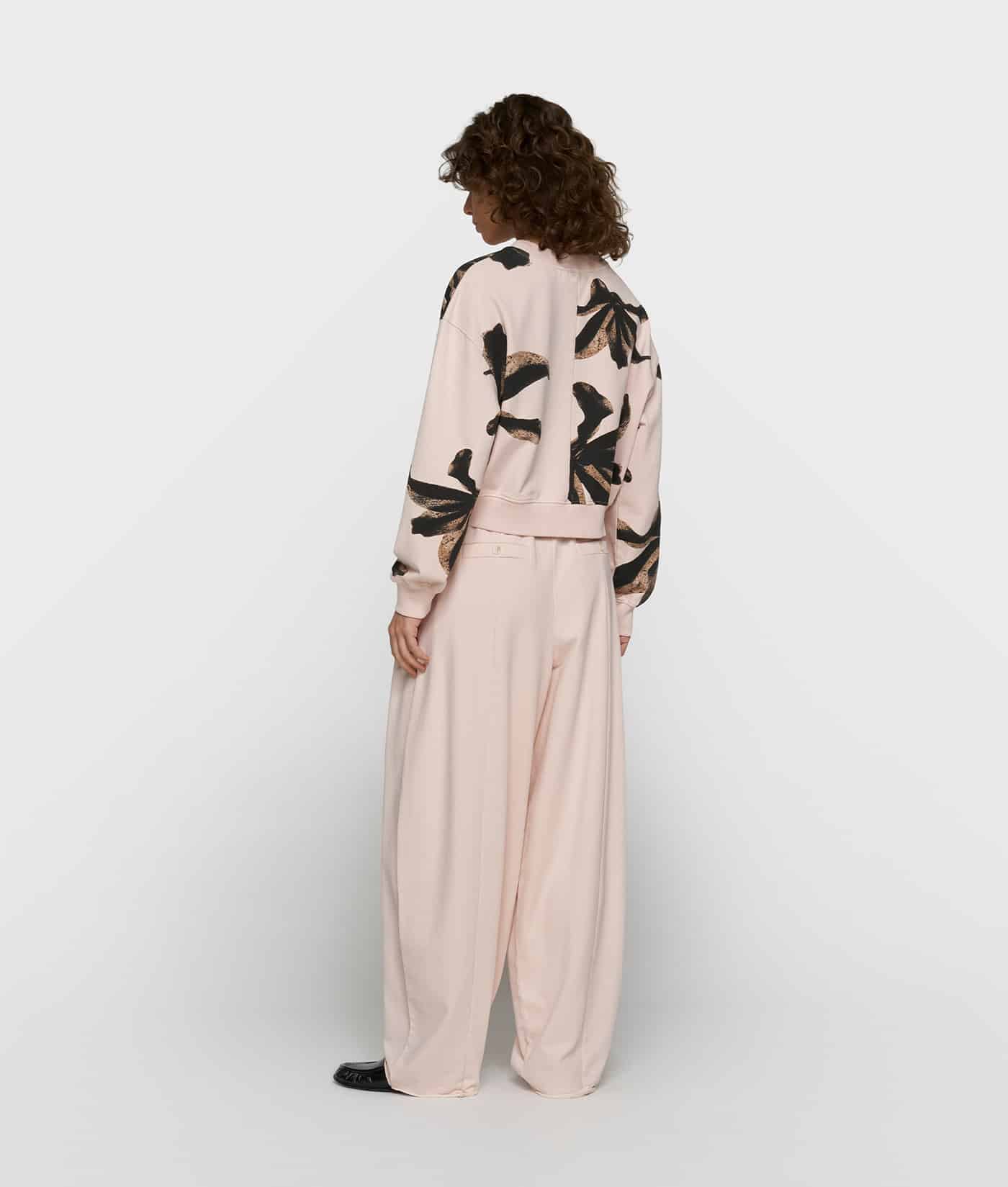 10DAYS_Cropped-Sweater-flower_7