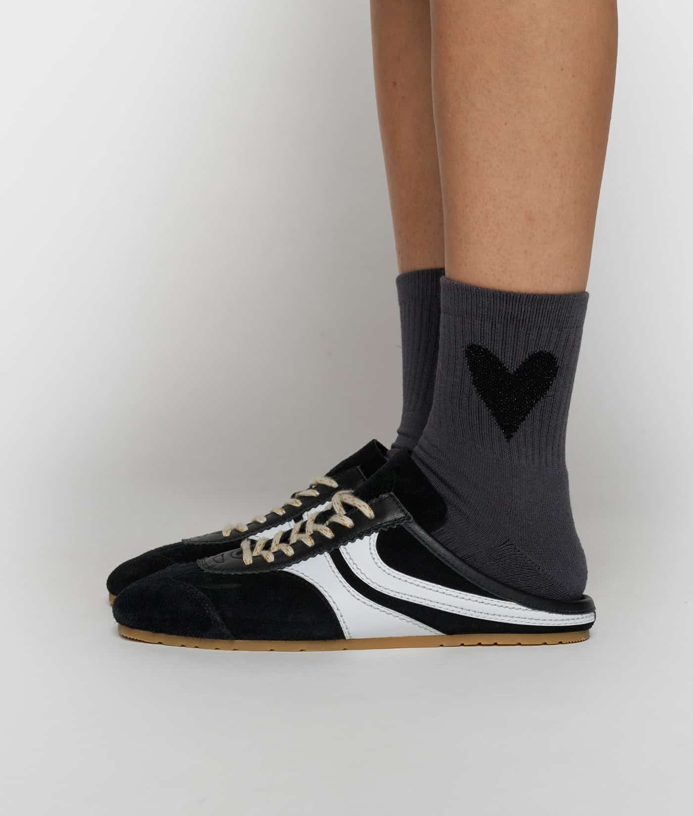 10DAYS_Socks_heart_1