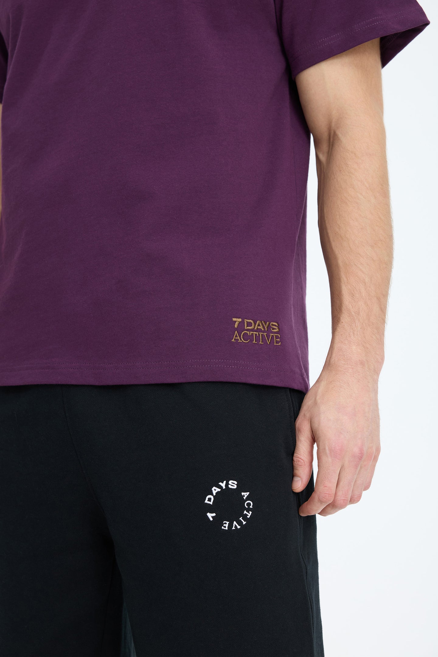 MIND_Heavy_Back_Print_Tee-T-shirts-2631120-072_Plum-10_m