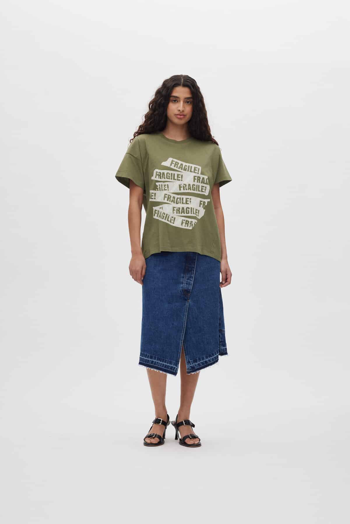 RabensSaloner_Ary-Fragile-tee_Green_2