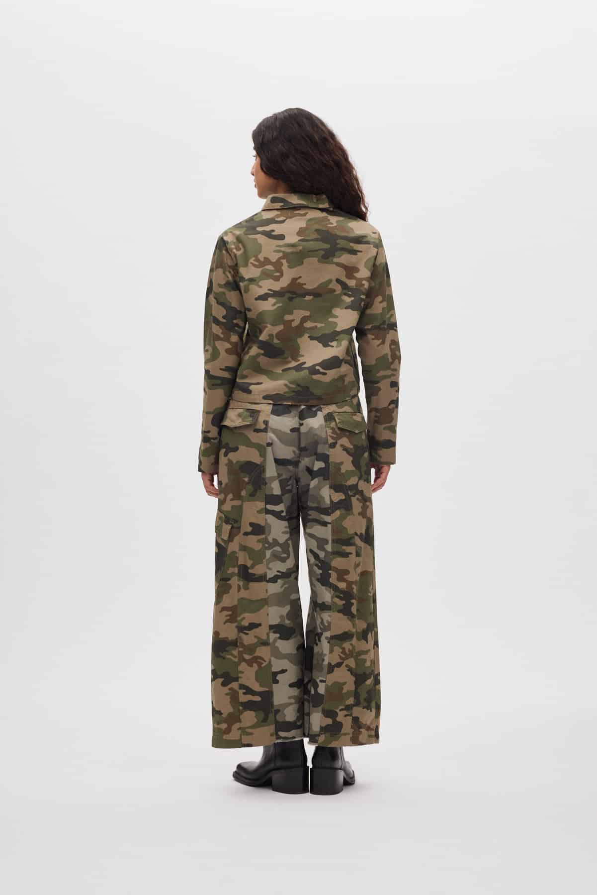 RabensSaloner_NIVA_camo-pants_7