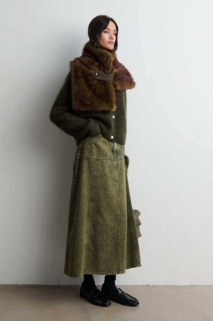 SecondFemale_Agola-Collar_4