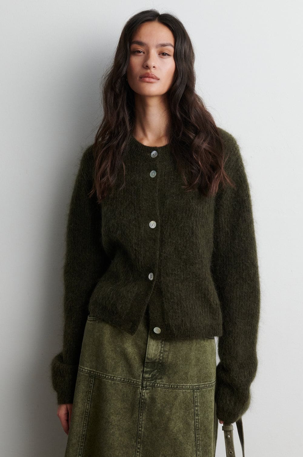SecondFemale_Andrea-Rib_cardigan_1