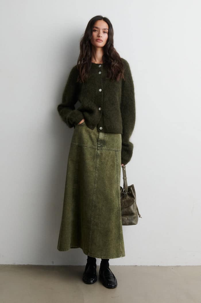 SecondFemale_Andrea-Rib_cardigan_2